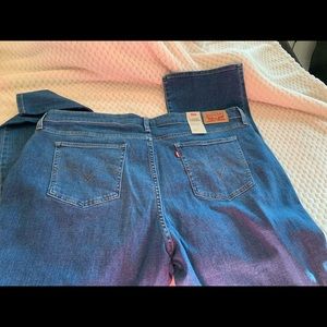 Straight leg Levi’s